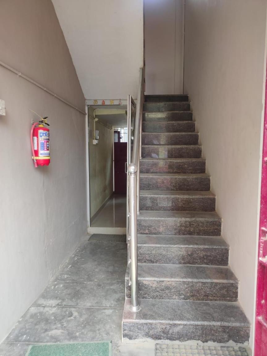 Hostel Sri Vari Residency Vellore Exterior foto